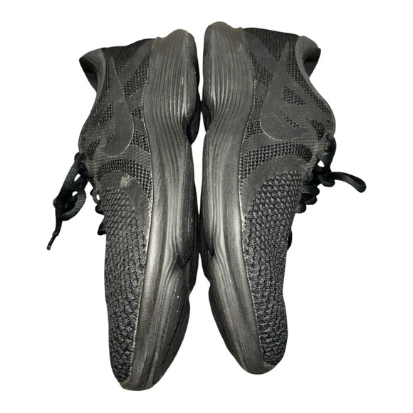 Nike Revolution 4 ‘Triple Black’ Women’s Sneakers – Size 9 USA pre-loved - Picture 7 of 12